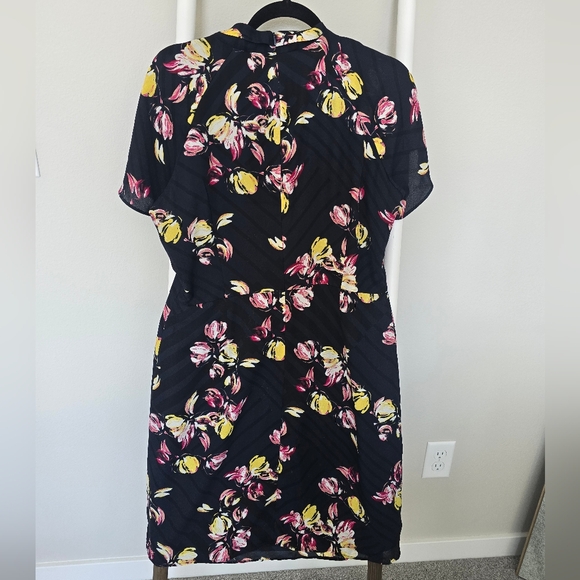 Banana Republic Floral Black Dress Size 12 Casual Feminine Classic - Picture 4 of 11